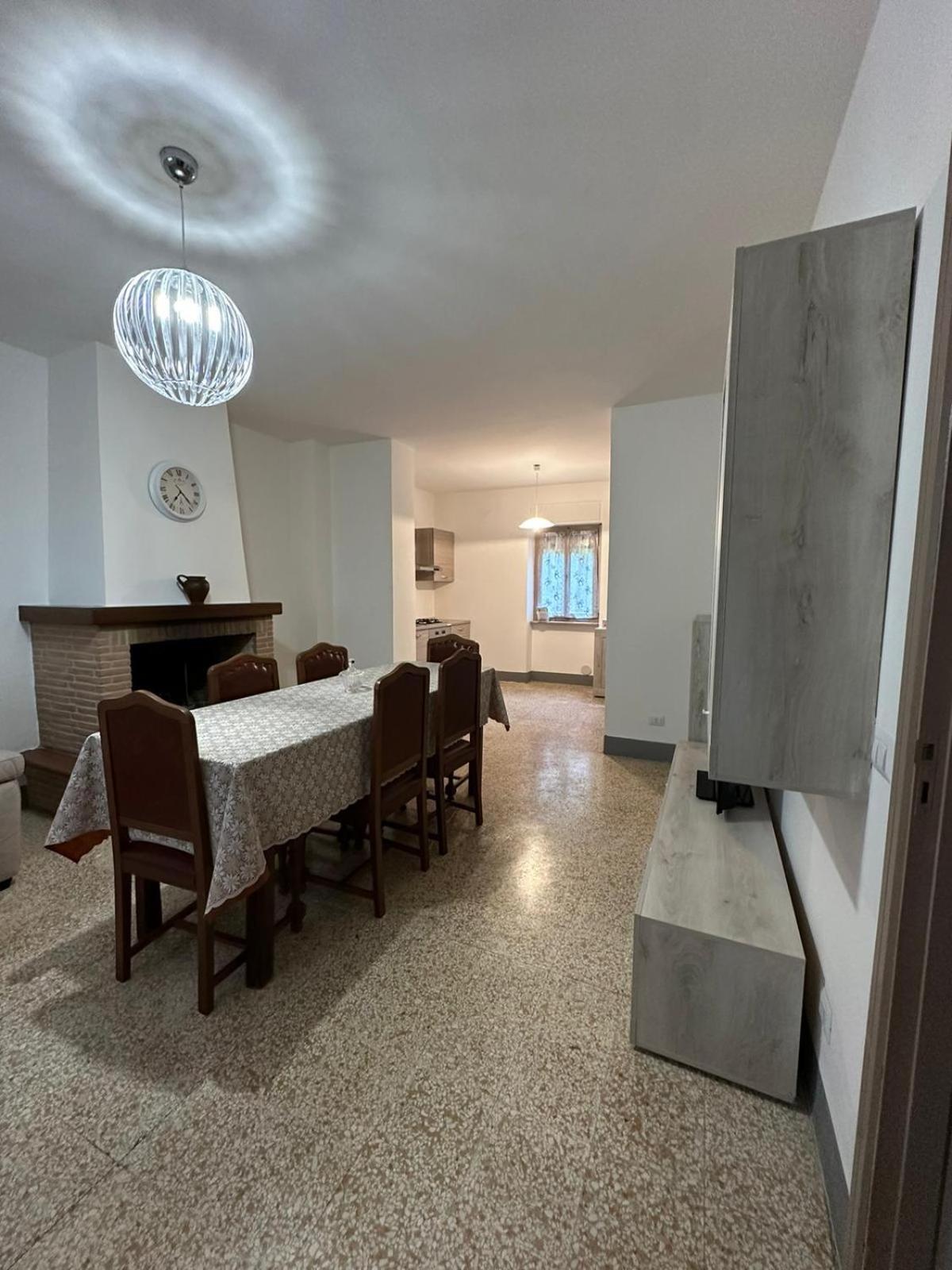 Casa Vacanze "La Torre" カーシャ エクステリア 写真