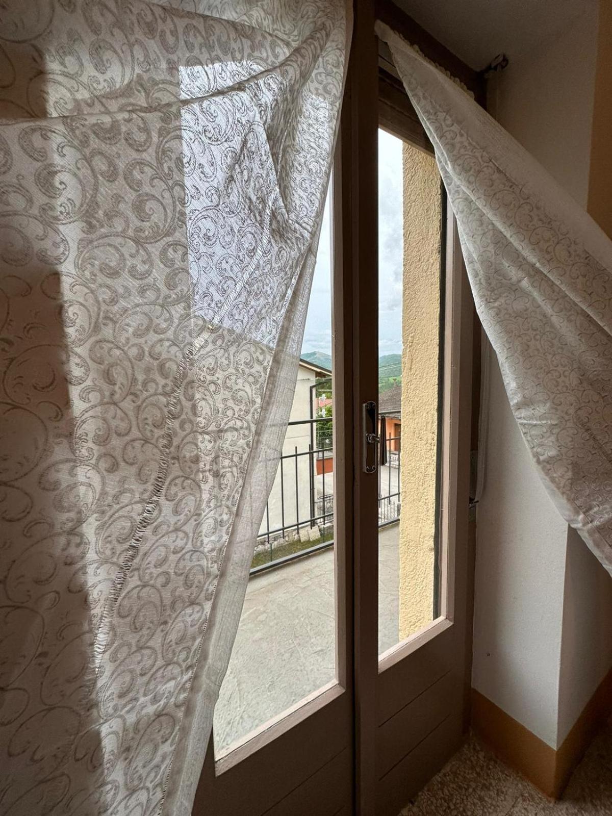 Casa Vacanze "La Torre" カーシャ エクステリア 写真